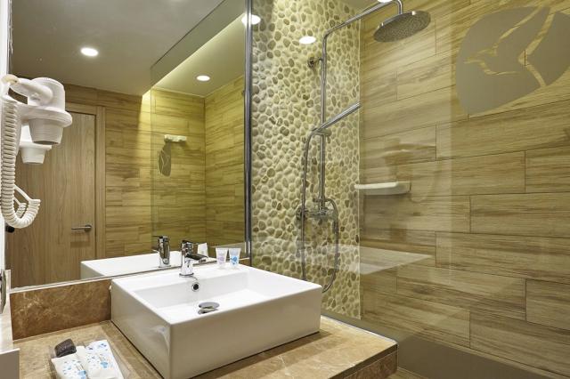 GRUPOTEL MARITIMO - Pokoje - STANDARD ROOM BALCONY OR TERRACE S