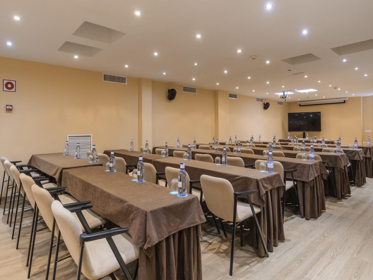 ALUA GRAN CAMP DE MAR - MICE - MICE