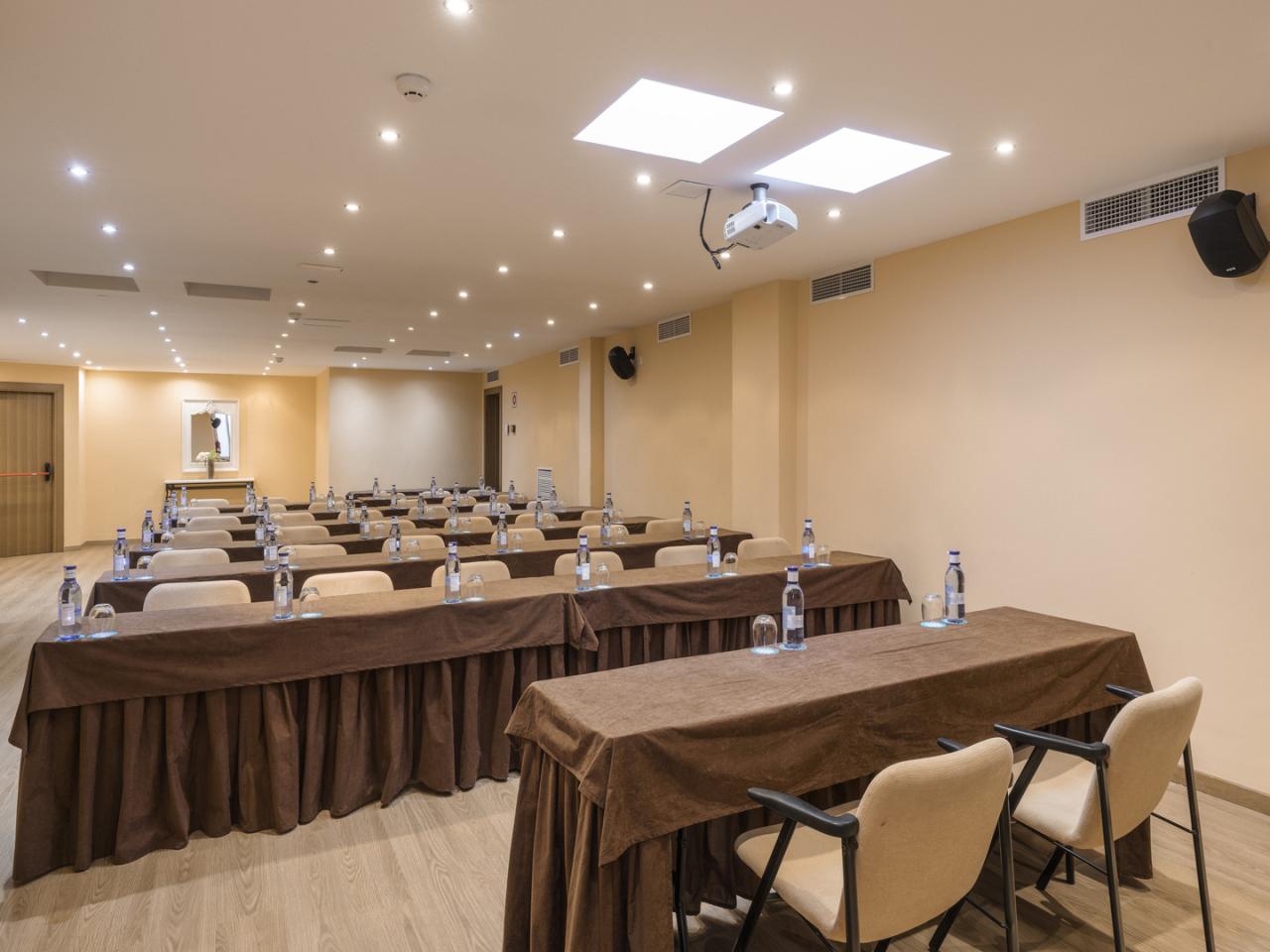 ALUA GRAN CAMP DE MAR - MICE - MICE