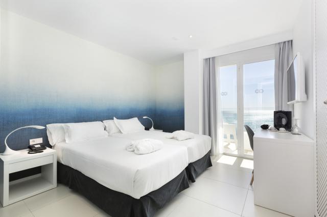 HM TROPICAL - Pokoje - DOUBLE PREMIUM SEA FRONT BALCONY