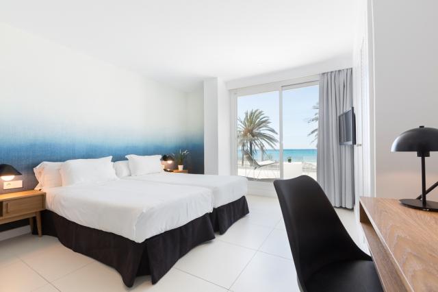 HM TROPICAL - Pokoje - DOUBLE SEA FRONT BALCONY