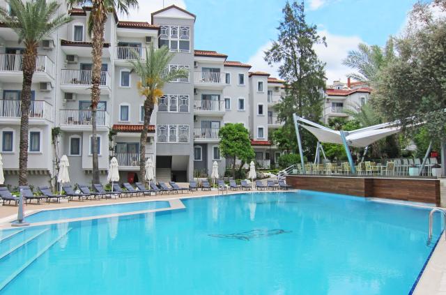 Marina Suites