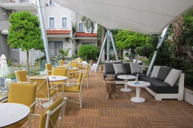 PALOMA MARINA SUITES (ADULTS ONLY 16+) - Bary - POOL BAR