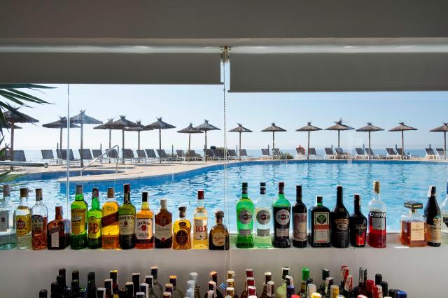 ALUA SUITES LAS ROCAS - Bary - POOL BAR