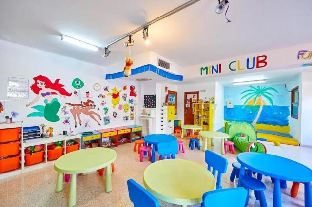 GAVIMAR CALA GRAN COSTA DEL SUR HOTEL & RESORT - Miniklub - Min
