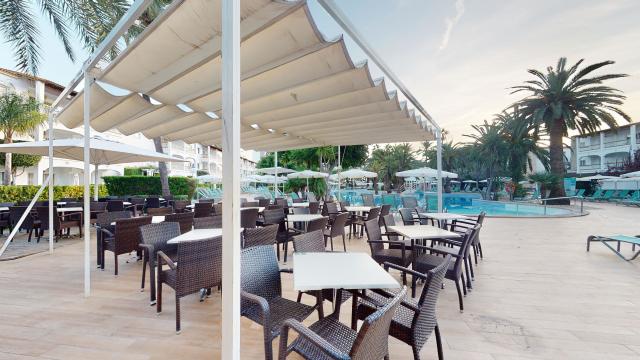 ALCUDIA GARDEN APARTHOTEL - Restaurace - POOL BAR/CAFETERIA