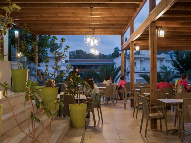 MARE GARDEN - Restaurace - NEORIO MAIN RESTAURANT 