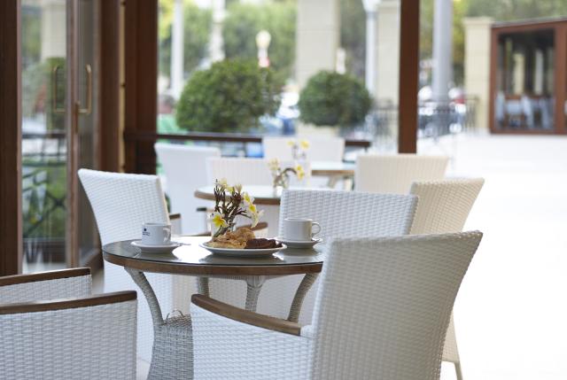 MITSIS PETIT PALAIS - Bary - POOL BAR