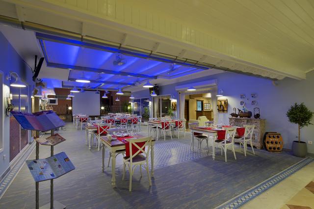 VILLA SUNFLOWER HOTEL - Restaurace - ANA RESTAURANT