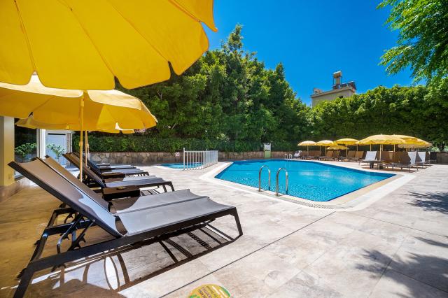 VILLA SUNFLOWER HOTEL - Bazény - Venkovní bazén
