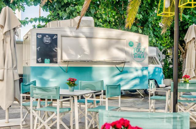 BORDOY COSMOPOLITAN - Restaurace - FOOD TRUCK