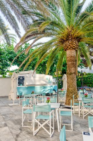 BORDOY COSMOPOLITAN - Restaurace - FOOD TRUCK