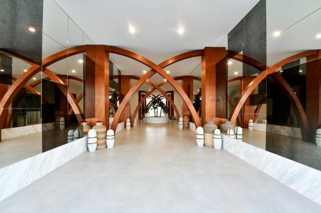 ETHNO BELEK - Restaurace - Gaia Greek Tavern