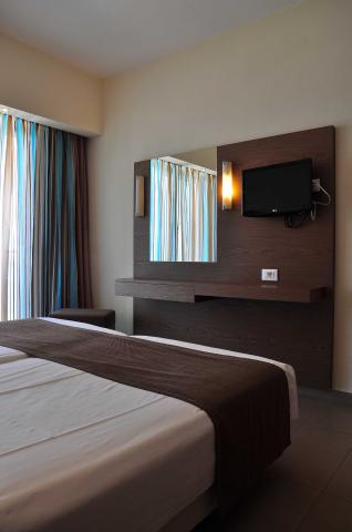 SEA MELODY BEACH HOTEL AND APARTMENTS - Pokoje - FAMILY ROOM 1 