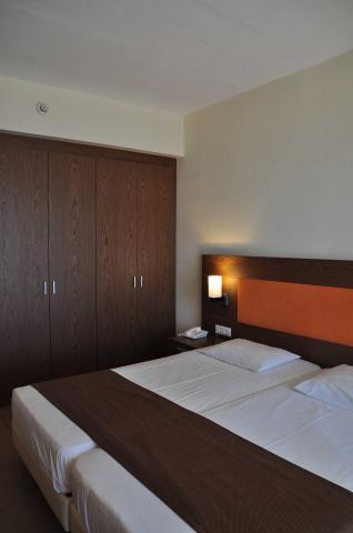 SEA MELODY BEACH HOTEL AND APARTMENTS - Pokoje - FAMILY ROOM 1 