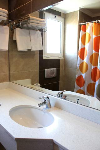 SEA MELODY BEACH HOTEL AND APARTMENTS - Pokoje - FAMILY ROOM 1 