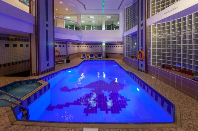 RAMADA BEACH HOTEL AJMAN - Bazény - Vnitřní bazén