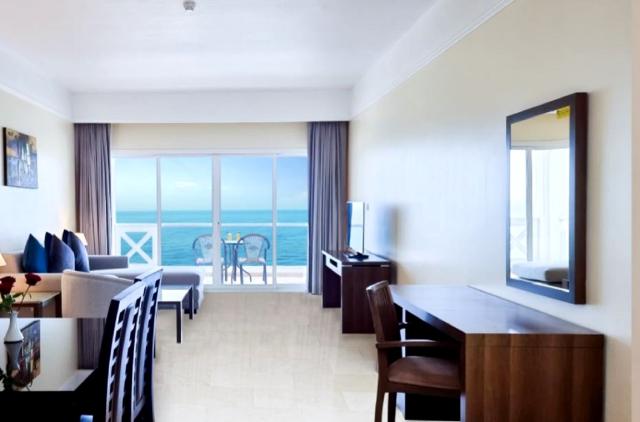 RAMADA BEACH HOTEL AJMAN - Pokoje - One Bedroom Suite