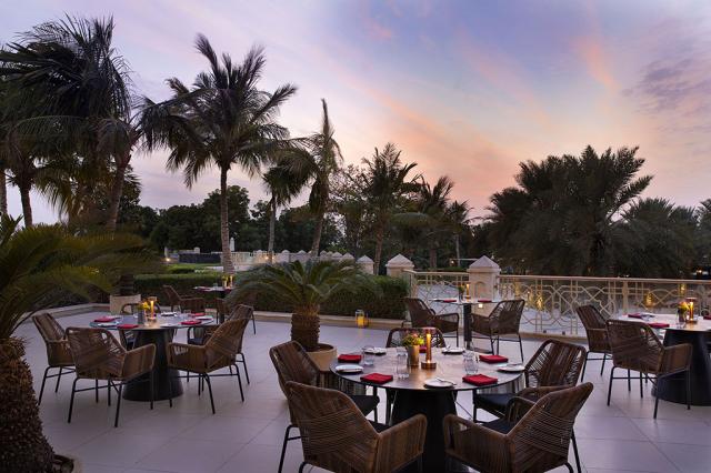 WALDORF ASTORIA RAS AL KHAIMAH - Restaurace - Lexington Grill