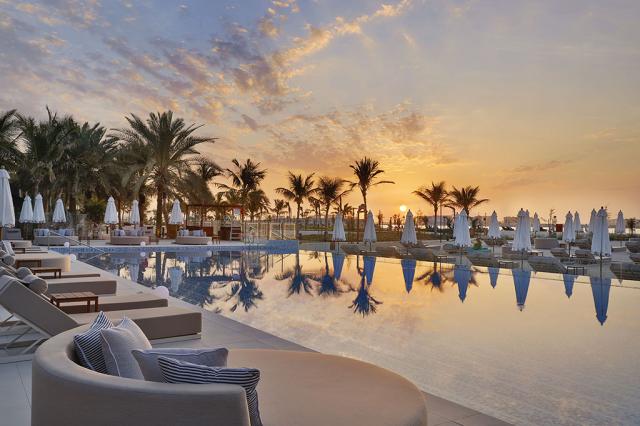 WALDORF ASTORIA RAS AL KHAIMAH - Restaurace - Sunset Beach Loun