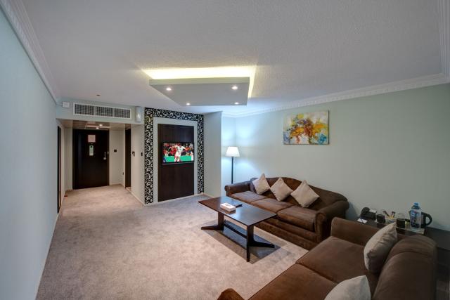 SHARJAH CARLTON HOTEL - Pokoje - Junior Suite City View