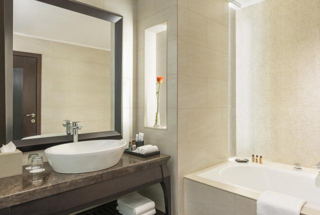SHERATON SHARJAH BEACH RESORT & SPA - Pokoje - Deluxe Room City