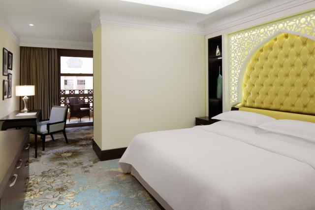 SHERATON SHARJAH BEACH RESORT & SPA - Pokoje - Sheraton Club Ro