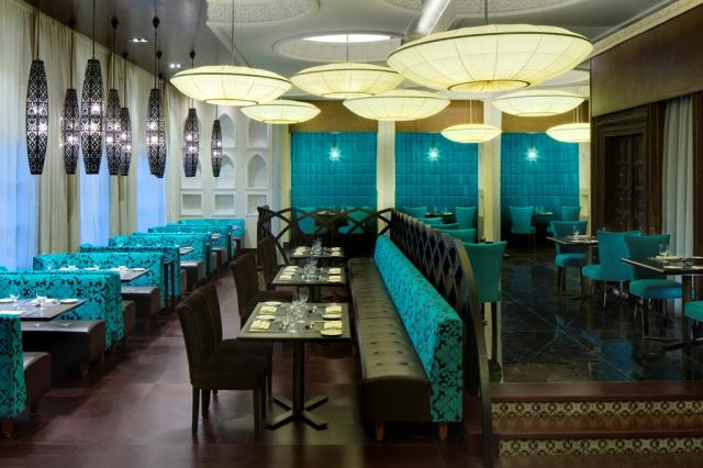 SHERATON SHARJAH BEACH RESORT & SPA - Restaurace - ARJWAN