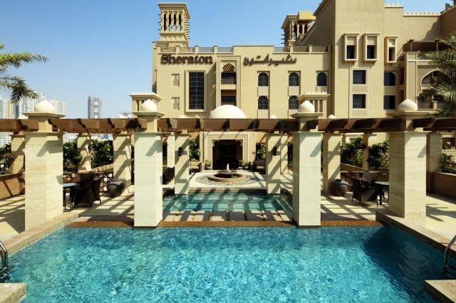 SHERATON SHARJAH BEACH RESORT & SPA - Bazény - Bazény