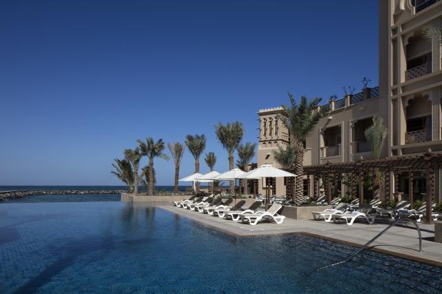 SHERATON SHARJAH BEACH RESORT & SPA - Bazény - Venkovní bazén