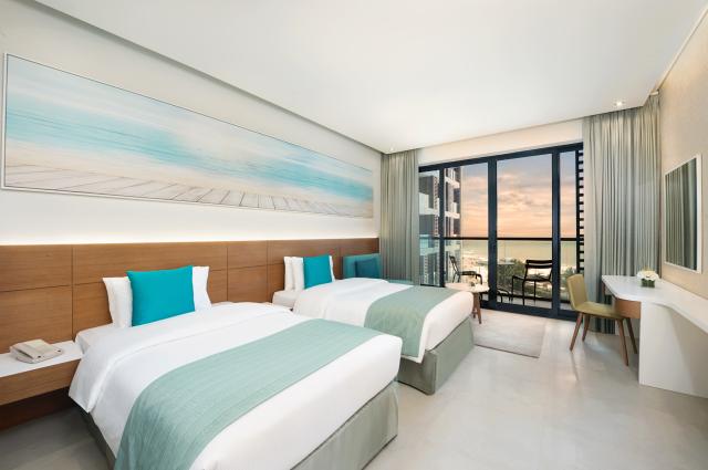 WYNDHAM GARDEN AJMAN CORNICHE - Pokoje - TWO BEDROOM SUITE 