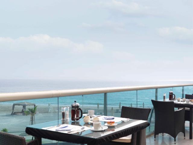 RADISSON BLU RESORT FUJAIRAH - Restaurace - Breeze