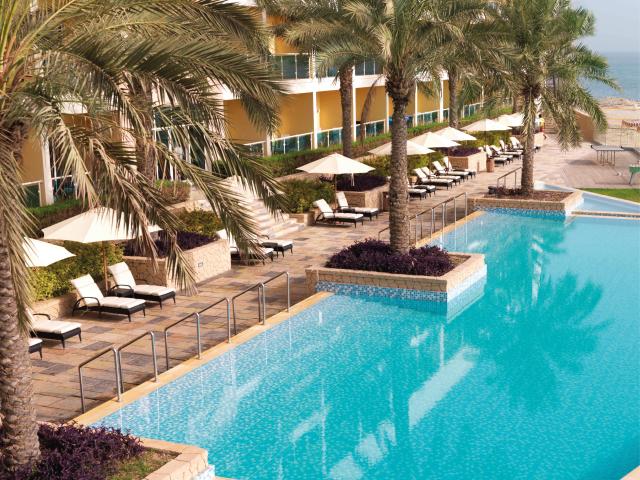 RADISSON BLU RESORT FUJAIRAH - Bazény - Venkovní / vnitřní bazé