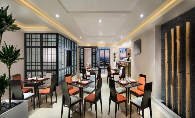 BAHI AJMAN PALACE HOTEL - Restaurace - Dragon Place 