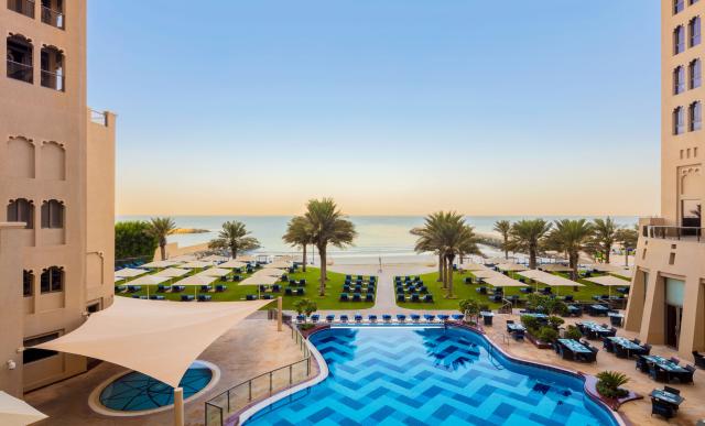 BAHI AJMAN PALACE HOTEL - Bazény - Venkovní bazén