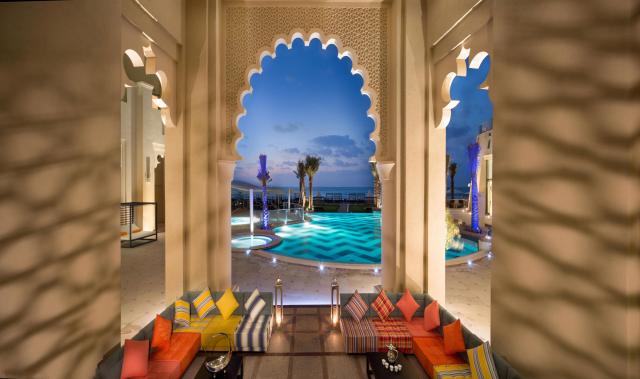 BAHI AJMAN PALACE HOTEL - Bazény - Venkovní bazén