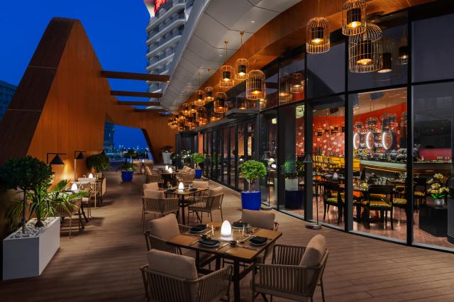 HAMPTON BY HILTON MARJAN ISLAND - Restaurace - Karma Kafe by Bu