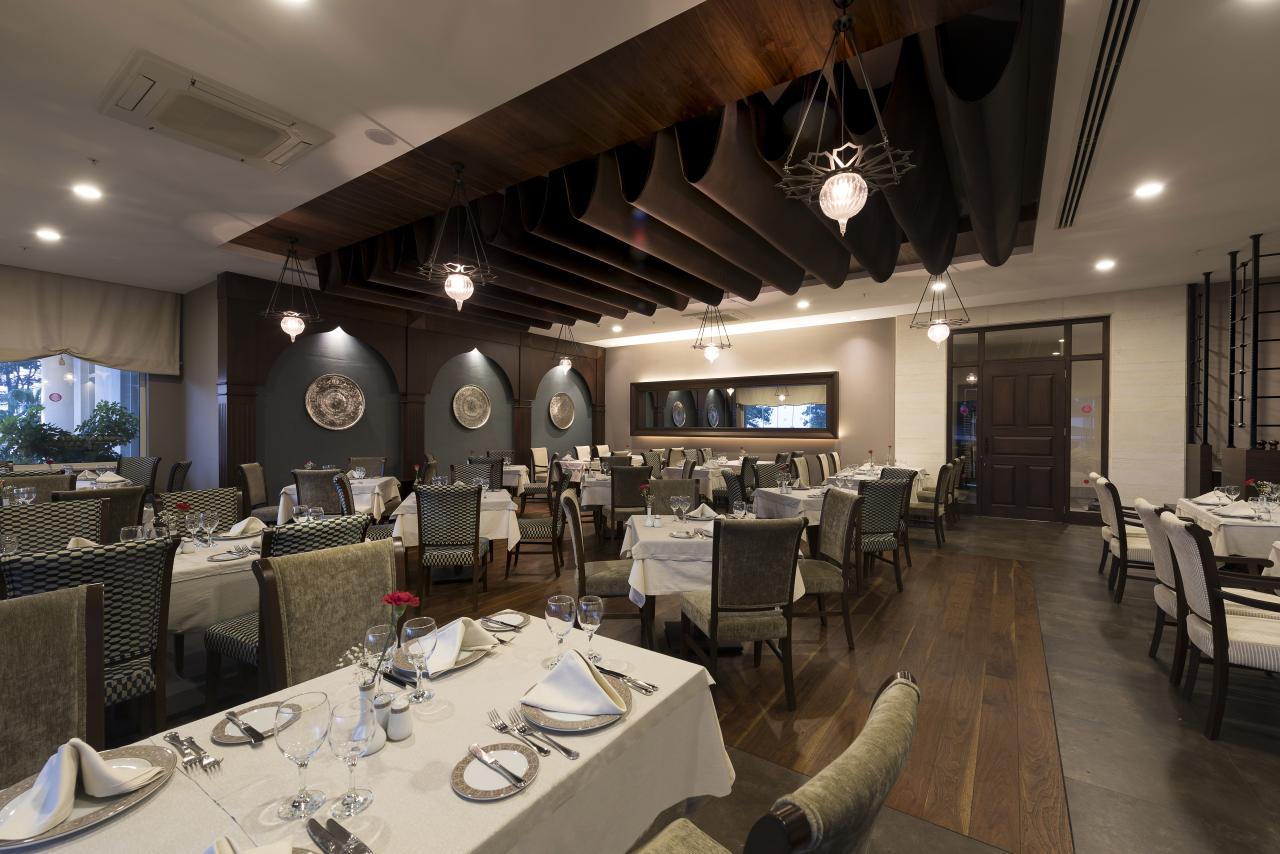 AKRA KEMER - Restaurace - SAFRAN TURK