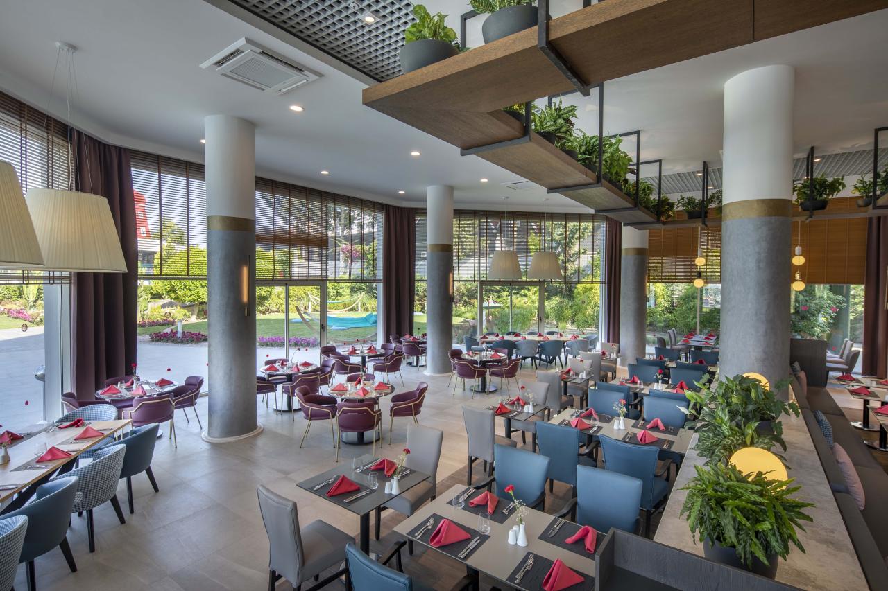 AKRA KEMER - Restaurace - PALMIYE RESTORAN