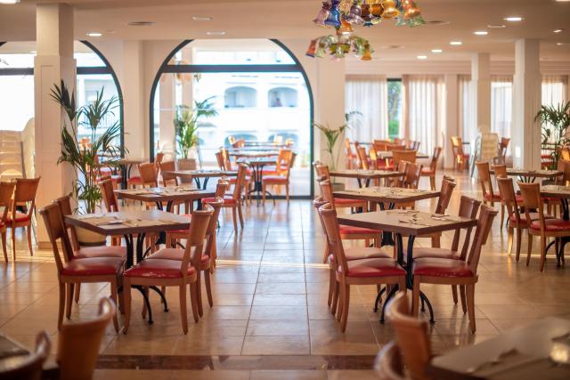 BLAU PUNTA REINA RESORT - Restaurace - MAIN RESTAURANT