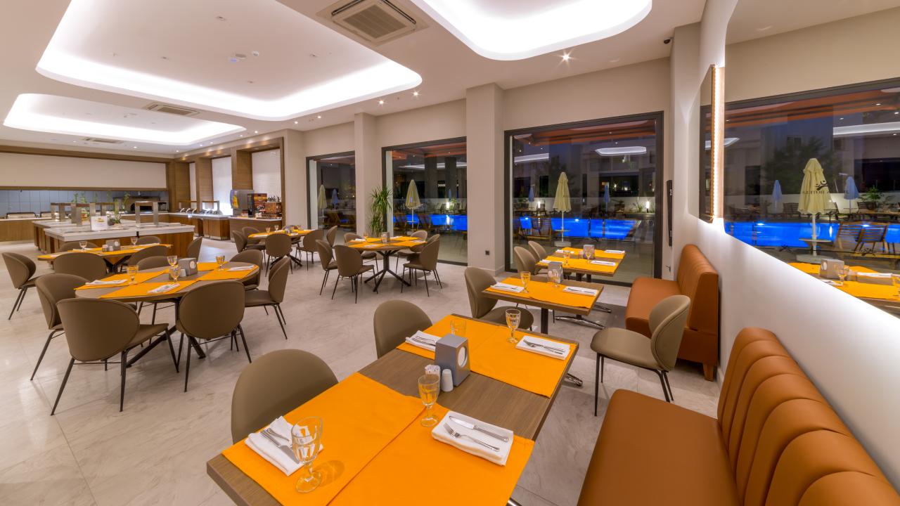 ADA JULIAN HOTEL - Restaurace - Down town Restoran