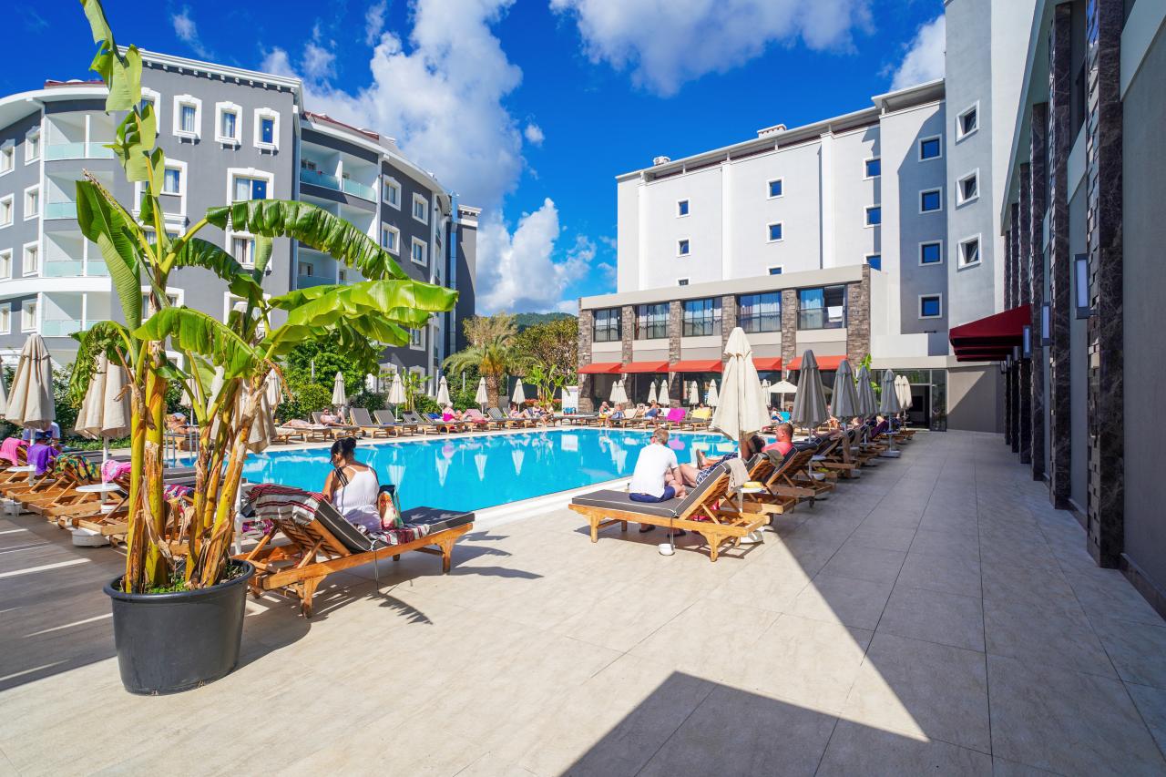 ADA JULIAN HOTEL - Bazény - Venkovní bazén