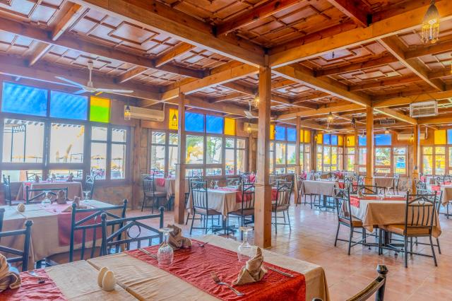 PROTELS BEACH CLUB & SPA RESORT - Restaurace - Main Restaurant 