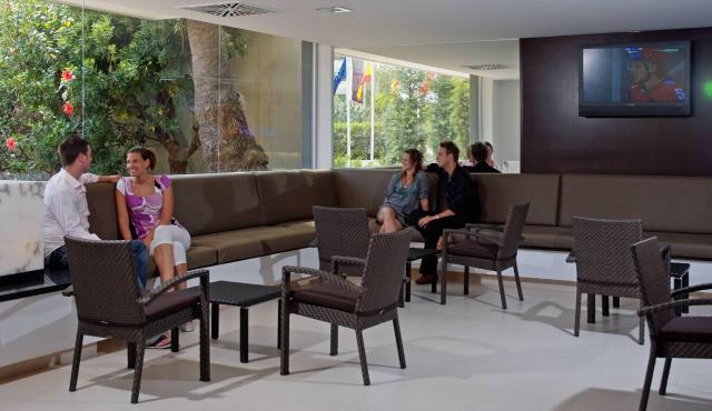 SOL PALMANOVA - Bary - LOUNGE BAR