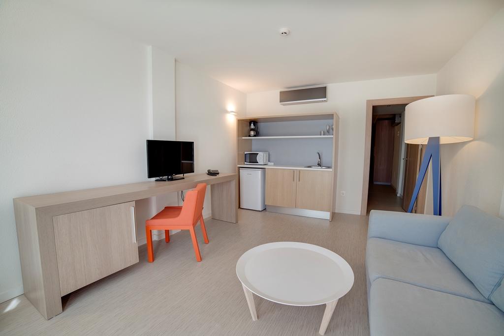 RIVIERA VISTA - Pokoje - JUNIOR SUITE WITH SEA VIEW AND BALCONY