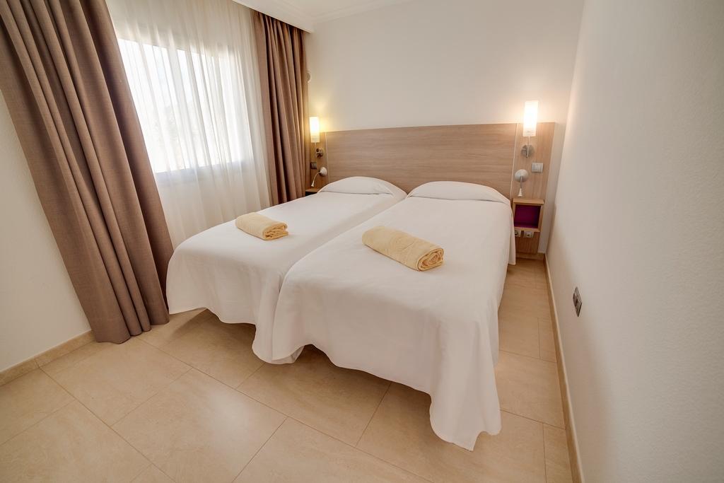 RIVIERA VISTA - Pokoje - 2 BEDROOM SUITE WITH SEA VIEW AND BALC