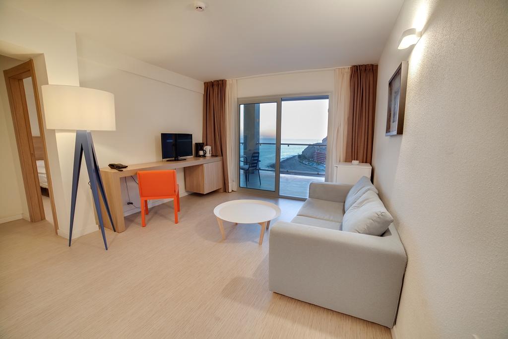 RIVIERA VISTA - Pokoje - 2 BEDROOM SUITE WITH SEA VIEW AND BALC