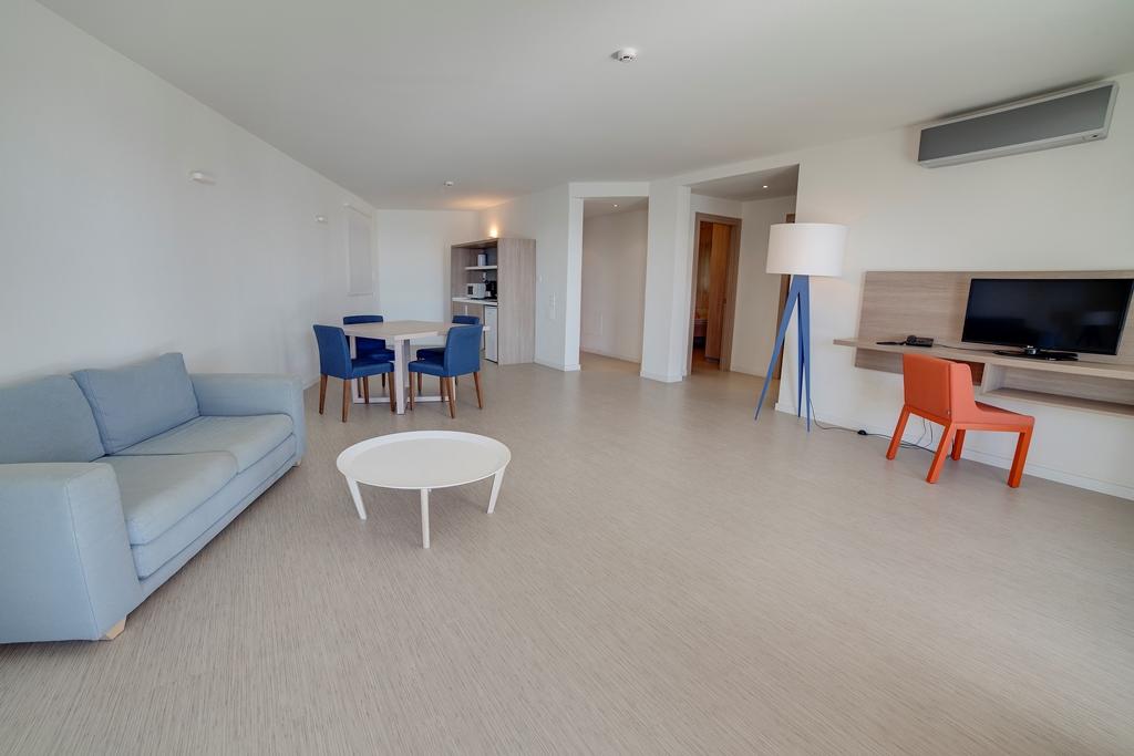RIVIERA VISTA - Pokoje - 2 BEDROOM SUITE WITH SEA VIEW AND BALC
