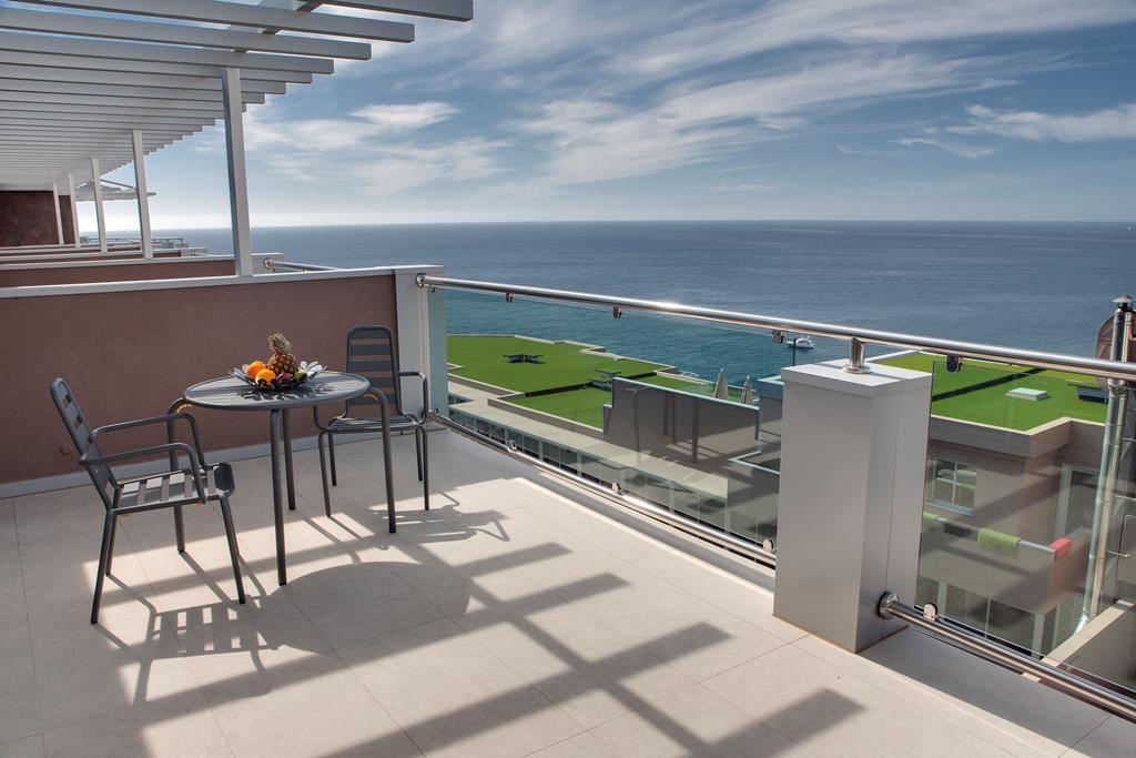 RIVIERA VISTA - Pokoje - 3 BEDROOM SUITE WITH SEA VIEW AND BALC