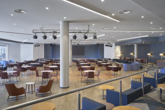 RADISSON BLU RESORT & SPA GRAN CANARIA MOGAN - Bary - Entertain